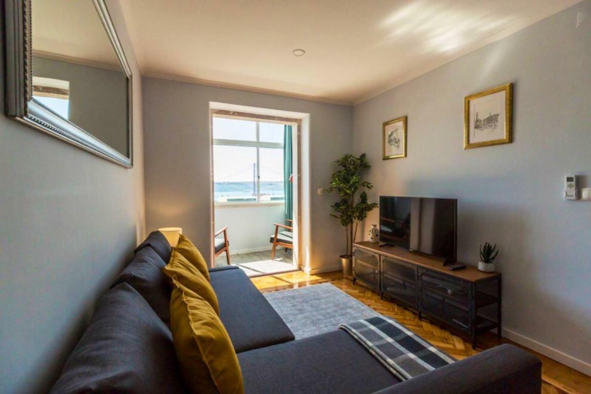 Ola Lisbon - Lapa I Apartment Exterior photo